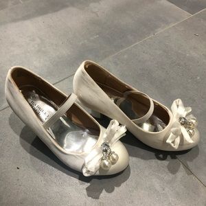 Badgley Mischka satin heel size 12